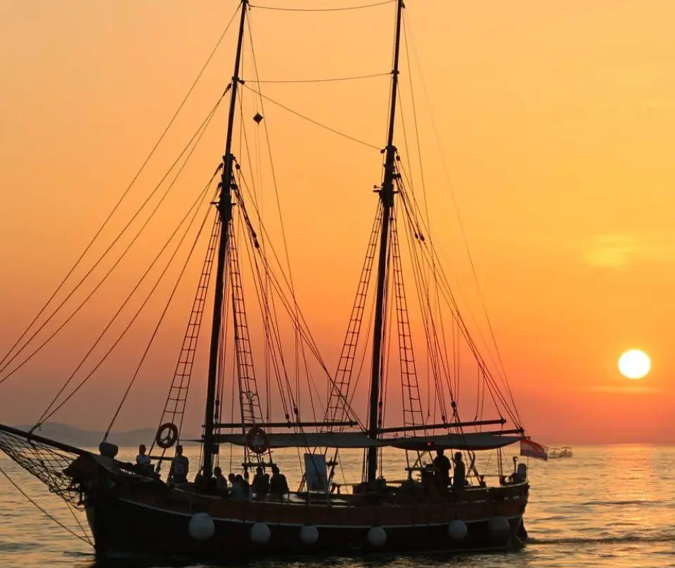 Sunset Dhow Cruise Attraction